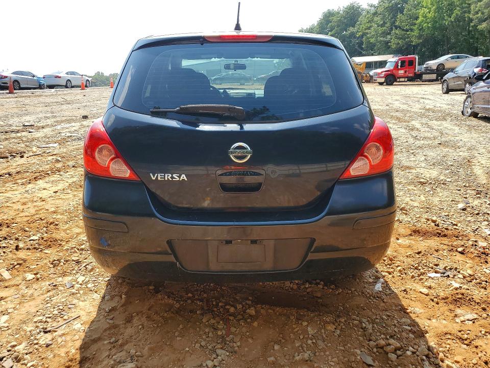 62358526 :رقم المزاد ، 3N1BC1CP6BL406470 vin ، 2011 Nissan Versa مزاد بيع