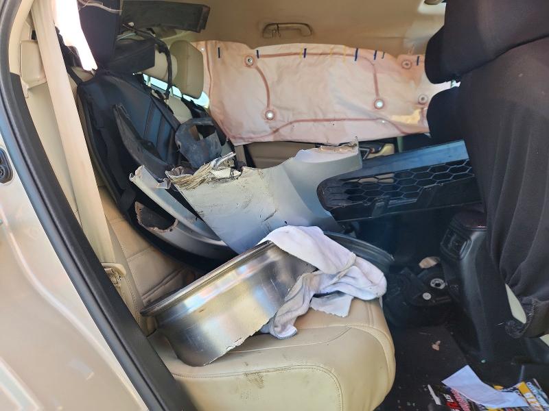 60311626 :رقم المزاد ، 5J6RW2H88HL034381 vin ، 2017 Honda Cr-v مزاد بيع