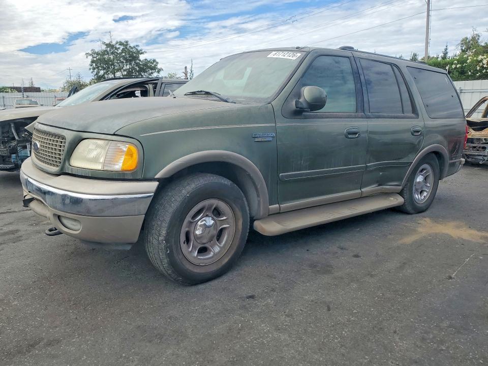 Продажа на аукционе авто 2001 Ford Expedition, vin: 1FMFU18L61LA87823, номер лота: 61712126