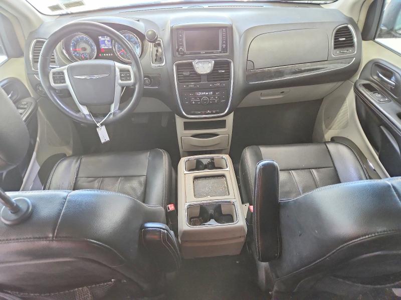 61615006 :رقم المزاد ، 2C4RC1CG2FR646295 vin ، 2015 Chrysler Town & Country مزاد بيع