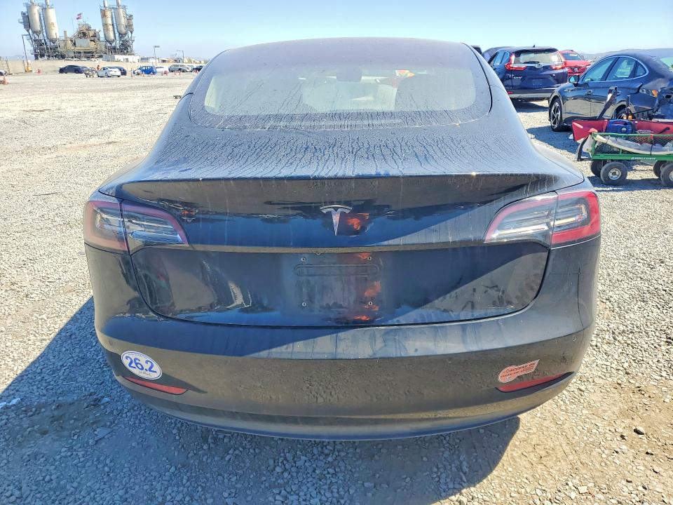 Продажа на аукционе авто 2018 Tesla Model 3, vin: 5YJ3E1EA5JF165681, номер лота: 60221136