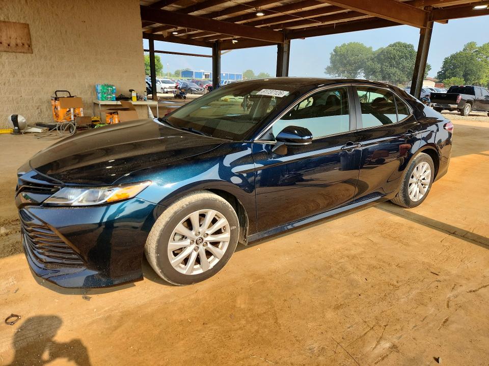 Продажа на аукционе авто 2018 Toyota Camry, vin: 4T1B11HK1JU622663, номер лота: 61737126