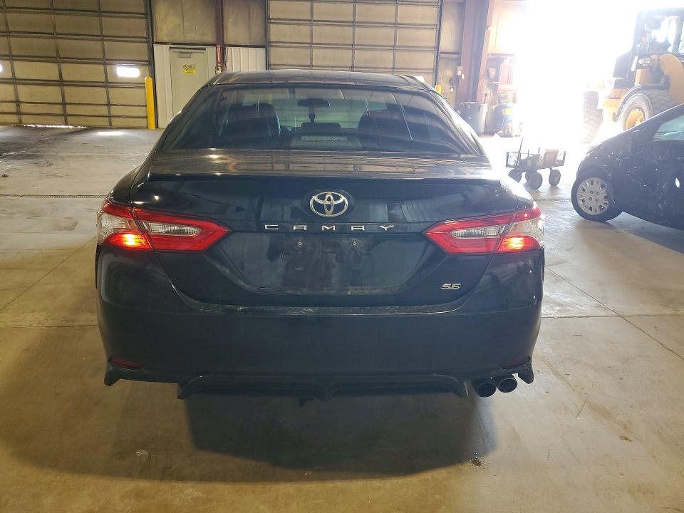 Продаж на аукціоні авто 2018 Toyota Camry, vin: 4T1B11HK4JU675048, номер лоту: 60753516