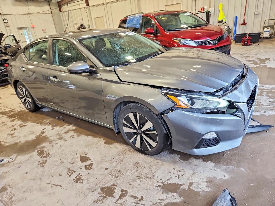 Продажа на аукционе авто 2022 Nissan Altima, vin: 1N4BL4DV5NN423475, номер лота: 62595676