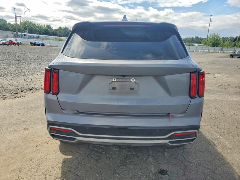 61389816 :رقم المزاد ، 5XYRKDLF8NG076219 vin ، 2022 Kia Sorento مزاد بيع
