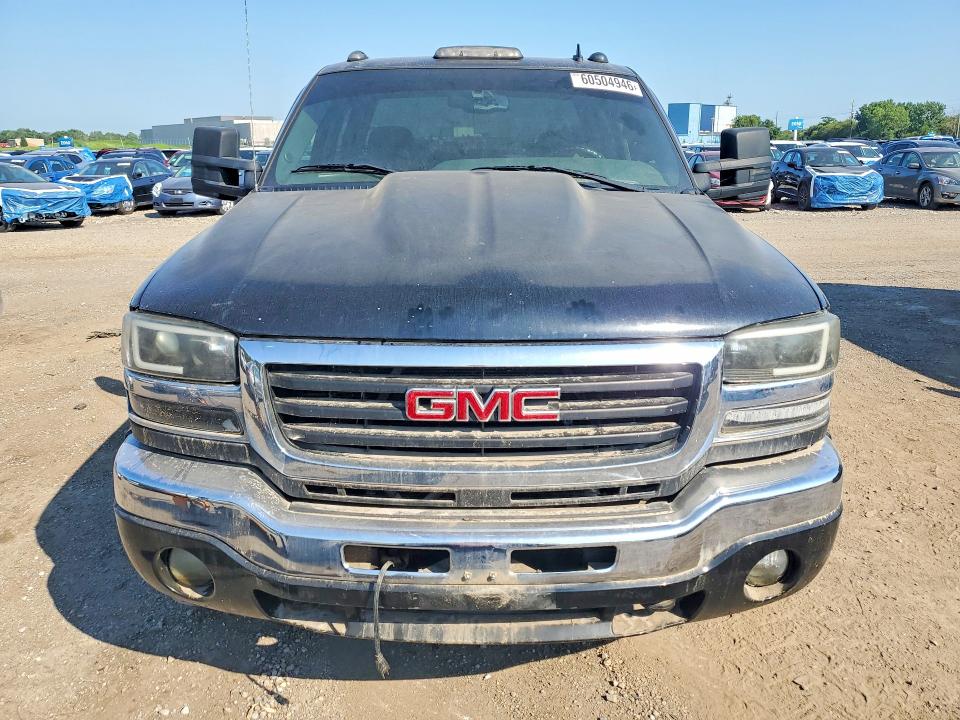60504946 :رقم المزاد ، 1GTHK23D06F145939 vin ، 2006 Gmc Sierra مزاد بيع