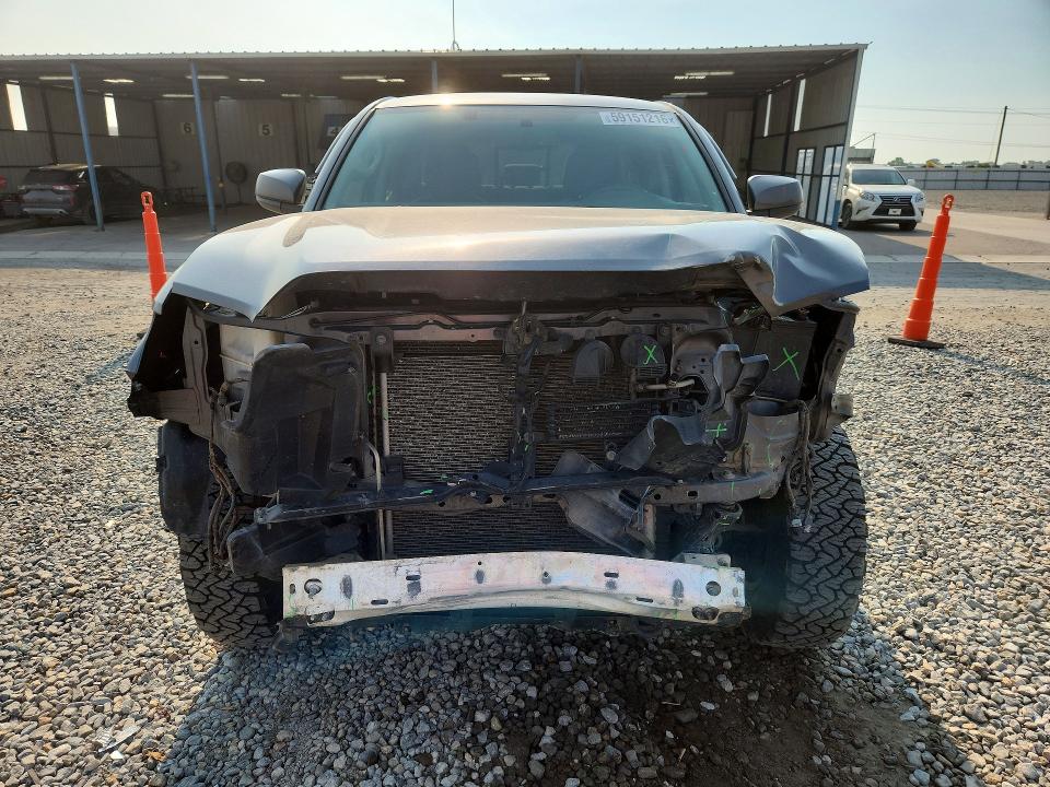 Auction sale of the 2017 Toyota Tacoma, vin: 5TFCZ5ANXHX117176, lot number: 59151216