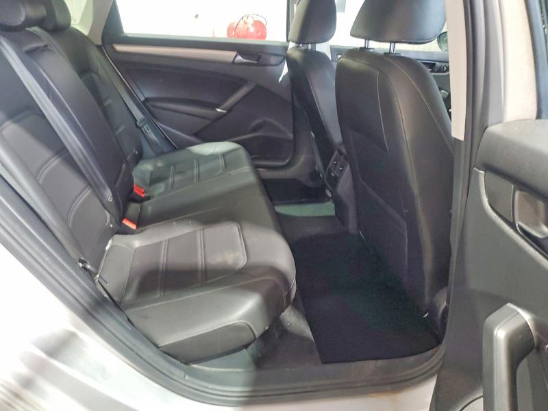 60179376 :رقم المزاد ، 1VWSA7A37LC026828 vin ، 2020 Volkswagen Passat مزاد بيع