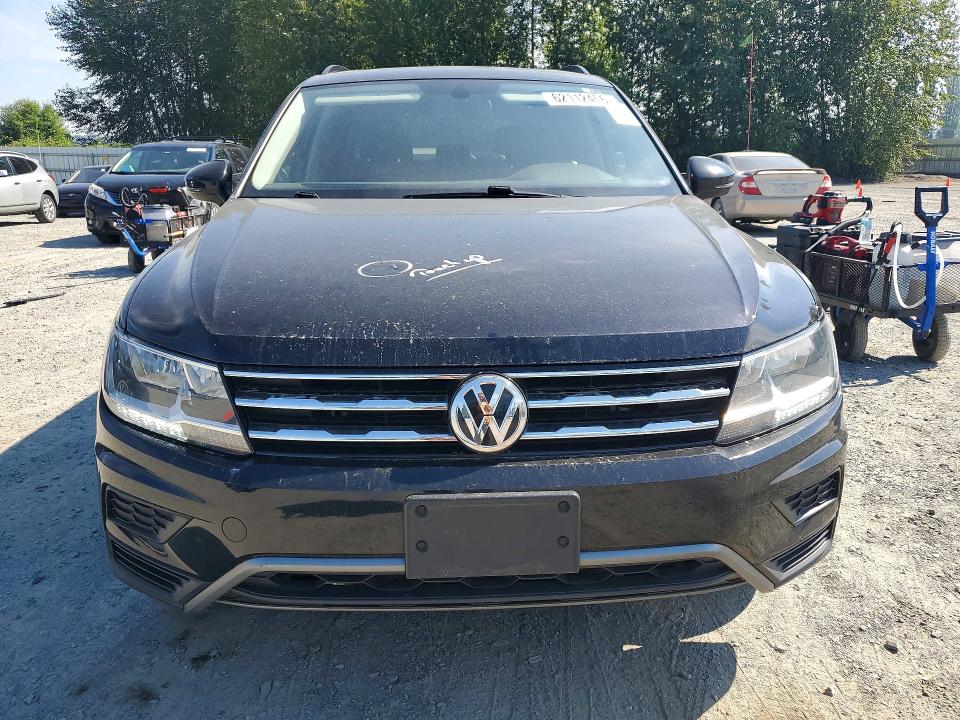 62112456 :رقم المزاد ، 3VV2B7AX3JM204184 vin ، 2018 Volkswagen Tiguan مزاد بيع
