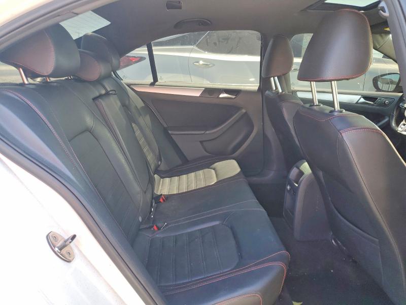 59881816 :رقم المزاد ، 3VW567AJ2DM228828 vin ، 2013 Volkswagen Jetta مزاد بيع