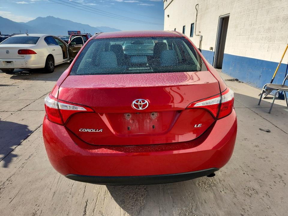 2015 Toyota Corolla მანქანა იყიდება აუქციონზე, vin: 2T1BURHE0FC348302, აუქციონის ნომერი: 63244286