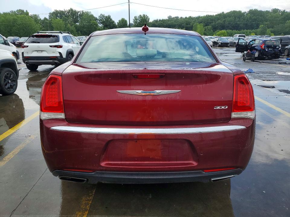 59332376 :رقم المزاد ، 2C3CCAAG9JH117339 vin ، 2018 Chrysler 300 مزاد بيع