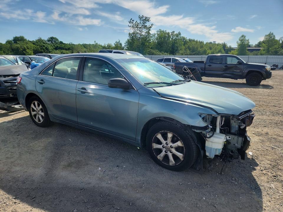 61735526 :رقم المزاد ، 4T4BF3EK3BR119581 vin ، 2011 Toyota Camry مزاد بيع