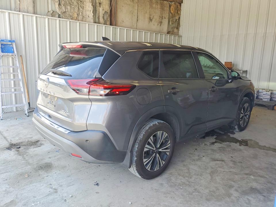 60194776 :رقم المزاد ، 5N1BT3BBXNC672181 vin ، 2022 Nissan Rogue مزاد بيع