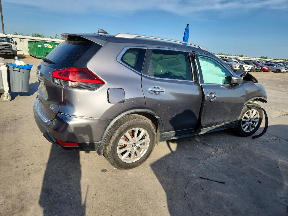 58557836 :رقم المزاد ، KNMAT2MT9JP561785 vin ، 2018 Nissan Rogue مزاد بيع