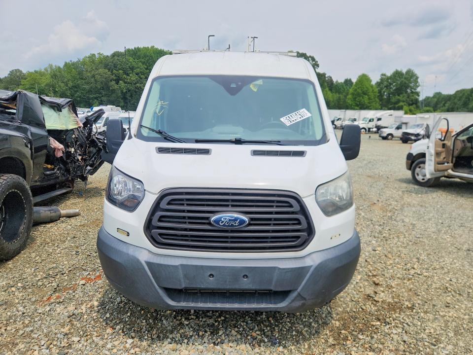 61446416 :رقم المزاد ، 1FTYE2CV5GKB25369 vin ، 2016 Ford Transit مزاد بيع