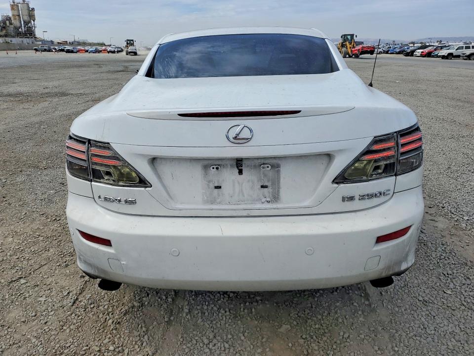 61860846 :رقم المزاد ، JTHFF2C26A2509385 vin ، 2010 Lexus Is 250c مزاد بيع