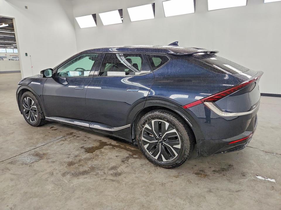 2023 Kia Ev6 მანქანა იყიდება აუქციონზე, vin: KNDC34LA2P5610124, აუქციონის ნომერი: 61195996