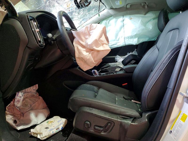 Продаж на аукціоні авто 2026 Volvo Xc40, vin: YV4L12UC6T2735551, номер лоту: 61923876