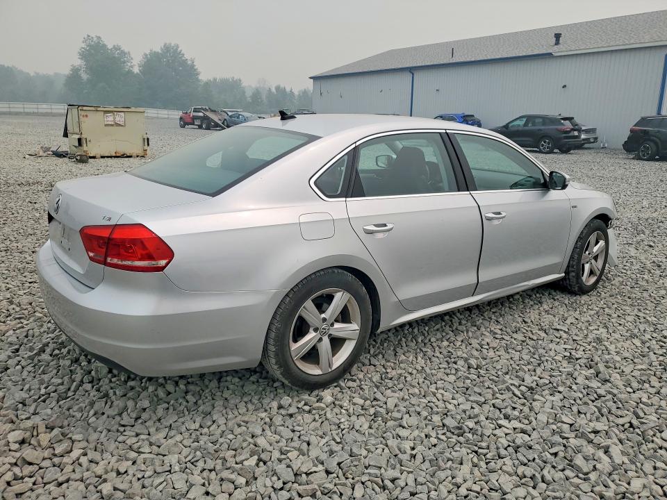 Продажа на аукционе авто 2015 Volkswagen Passat, vin: 1VWAS7A3XFC122000, номер лота: 61425546