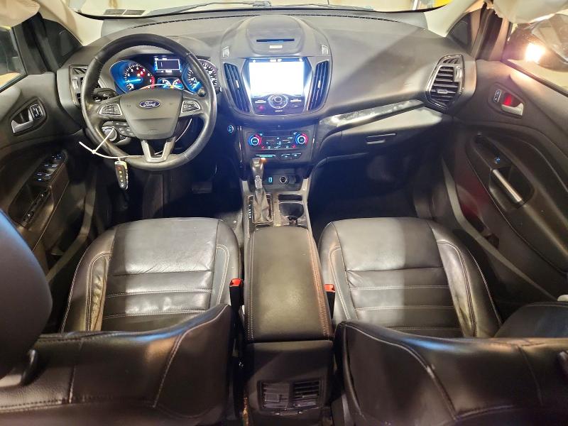 2017 Ford Escape მანქანა იყიდება აუქციონზე, vin: 1FMCU9J9XHUF09323, აუქციონის ნომერი: 60475096