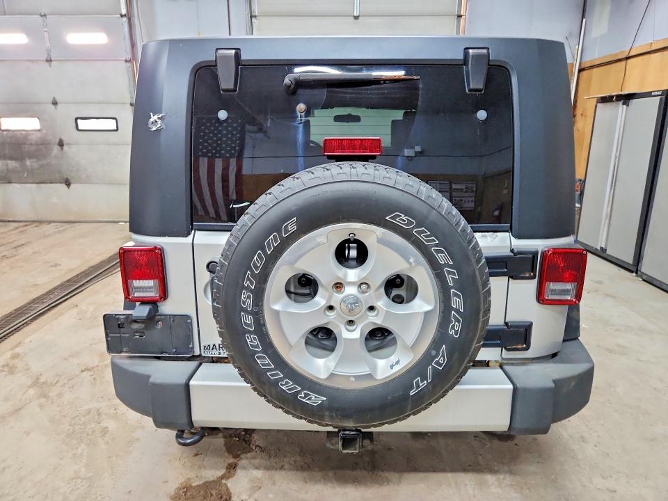 59795026 :رقم المزاد ، 1J4BA5H10AL220409 vin ، 2010 Jeep Wrangler Unlimited مزاد بيع