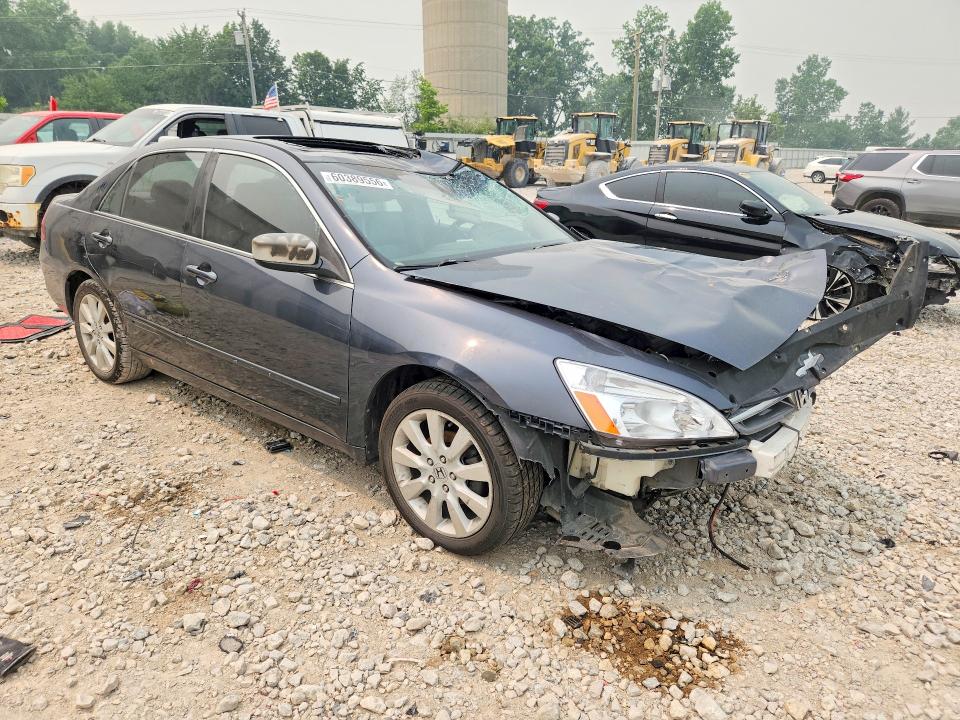 60389556 :رقم المزاد ، 1HGCM668X7A066028 vin ، 2007 Honda Accord مزاد بيع