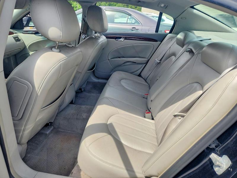 2010 Buick Lucerne მანქანა იყიდება აუქციონზე, vin: 1G4HC5EMXAU100616, აუქციონის ნომერი: 61442956