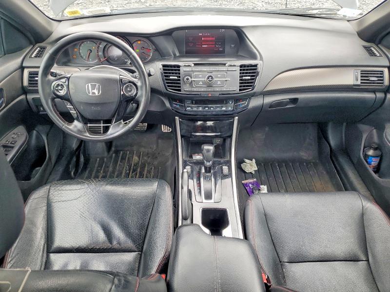 85620795 :رقم المزاد ، 1HGCR2F1XHA184241 vin ، 2017 Honda Accord مزاد بيع