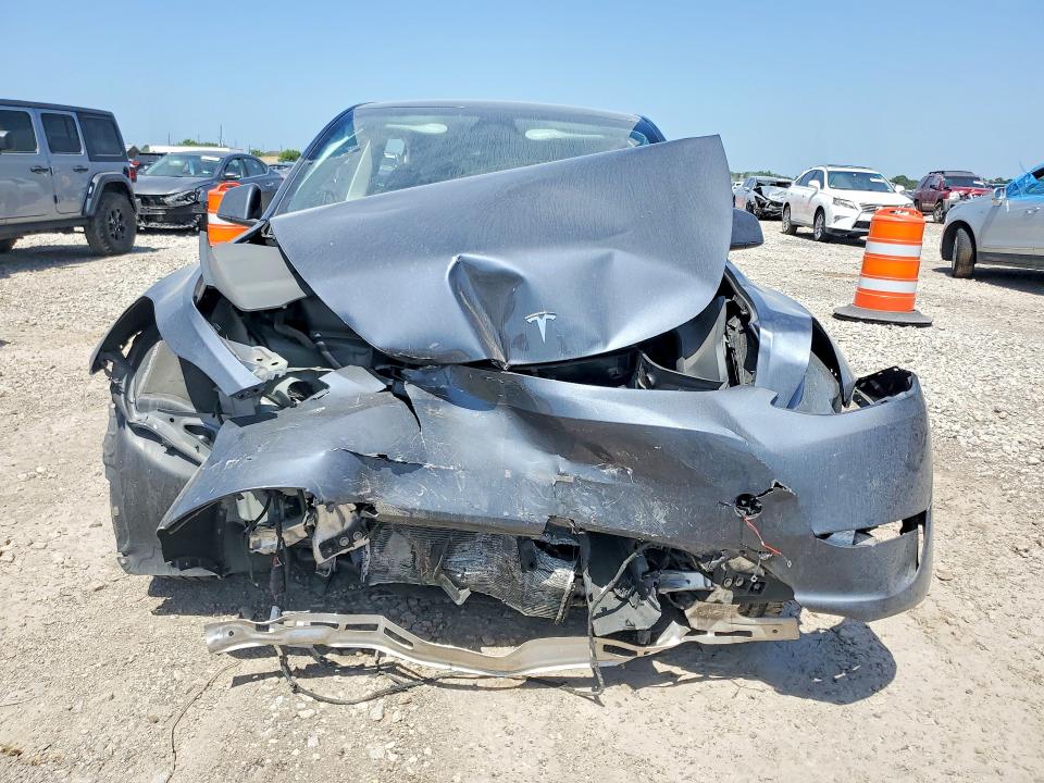Продажа на аукционе авто 2023 Tesla Model Y, vin: 7SAYGDEE1PA197119, номер лота: 61586356