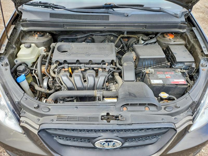 61792946 :رقم المزاد ، KNAHG8A80A7302105 vin ، 2010 Kia Rondo مزاد بيع