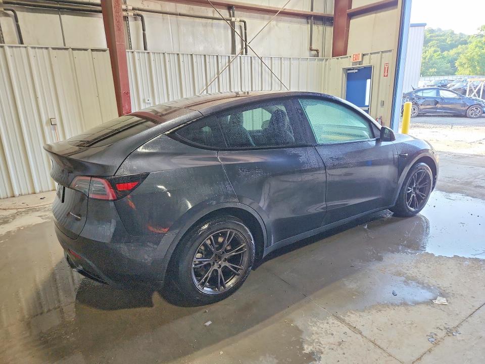 59997956 :رقم المزاد ، 7SAYGDEE9SF318510 vin ، 2025 Tesla Model Y مزاد بيع