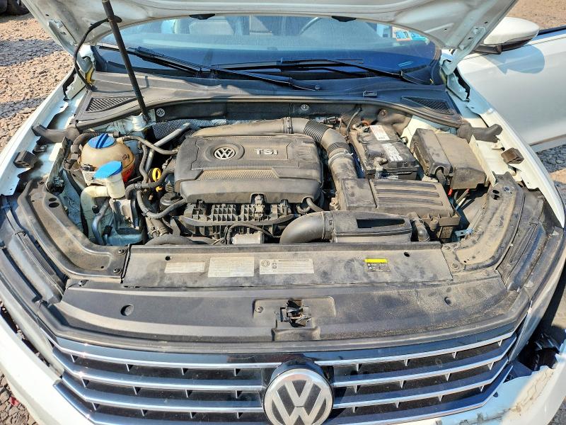 Продаж на аукціоні авто 2017 Volkswagen Passat, vin: 1VWBT7A3XHC028820, номер лоту: 62449196