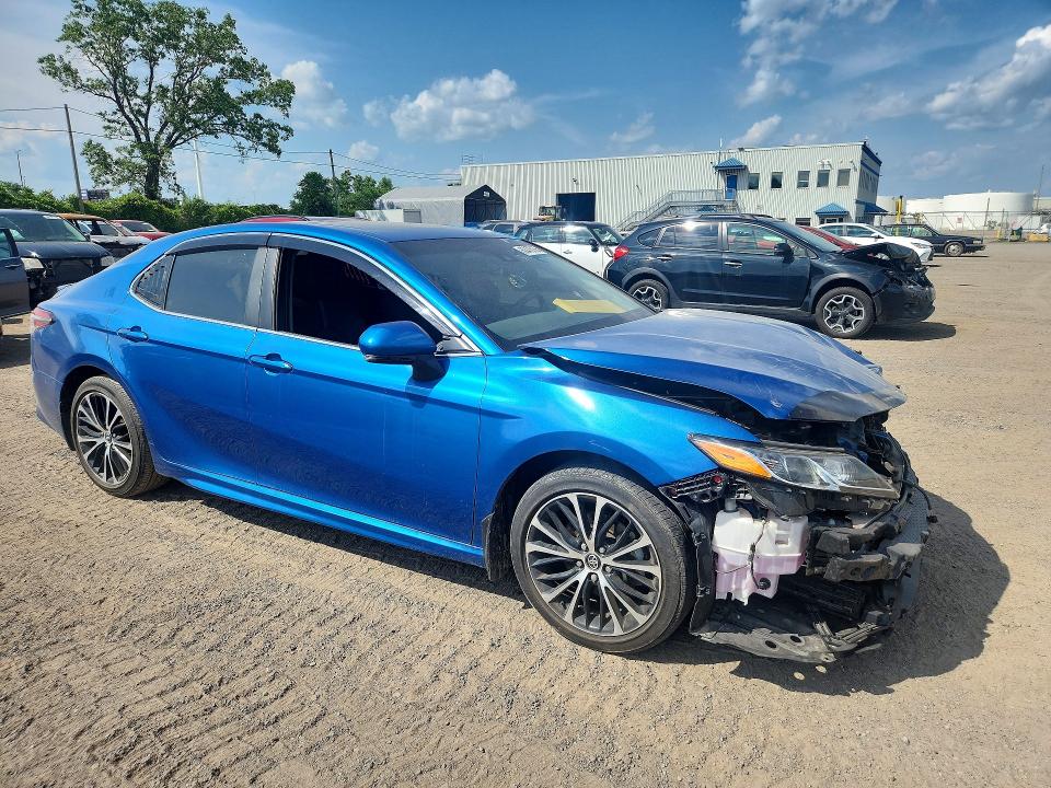 2018 Toyota Camry მანქანა იყიდება აუქციონზე, vin: 4T1B11HKXJU123490, აუქციონის ნომერი: 60478156