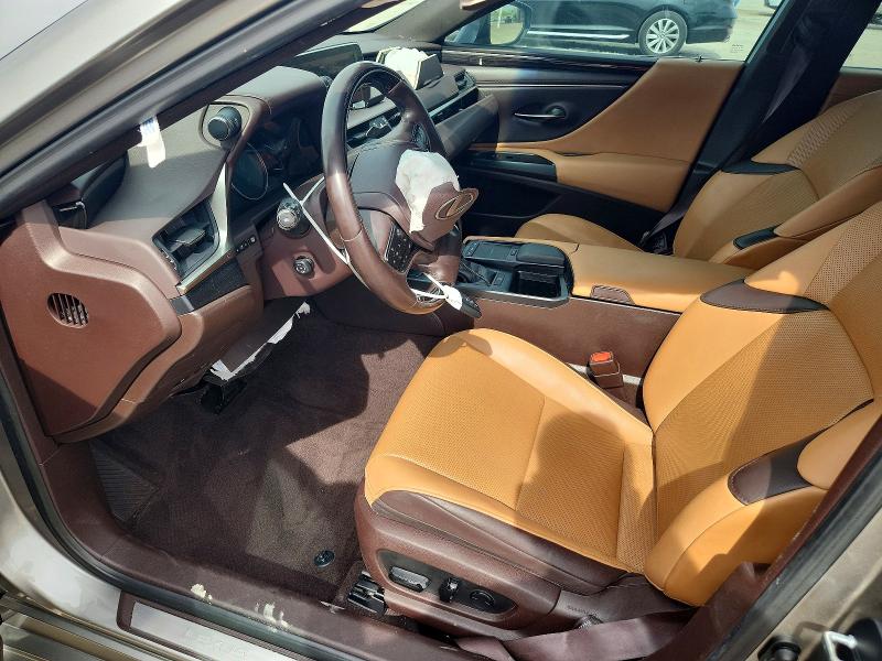 63467616 :رقم المزاد ، 58ADZ1B12LU075884 vin ، 2020 Lexus Es مزاد بيع