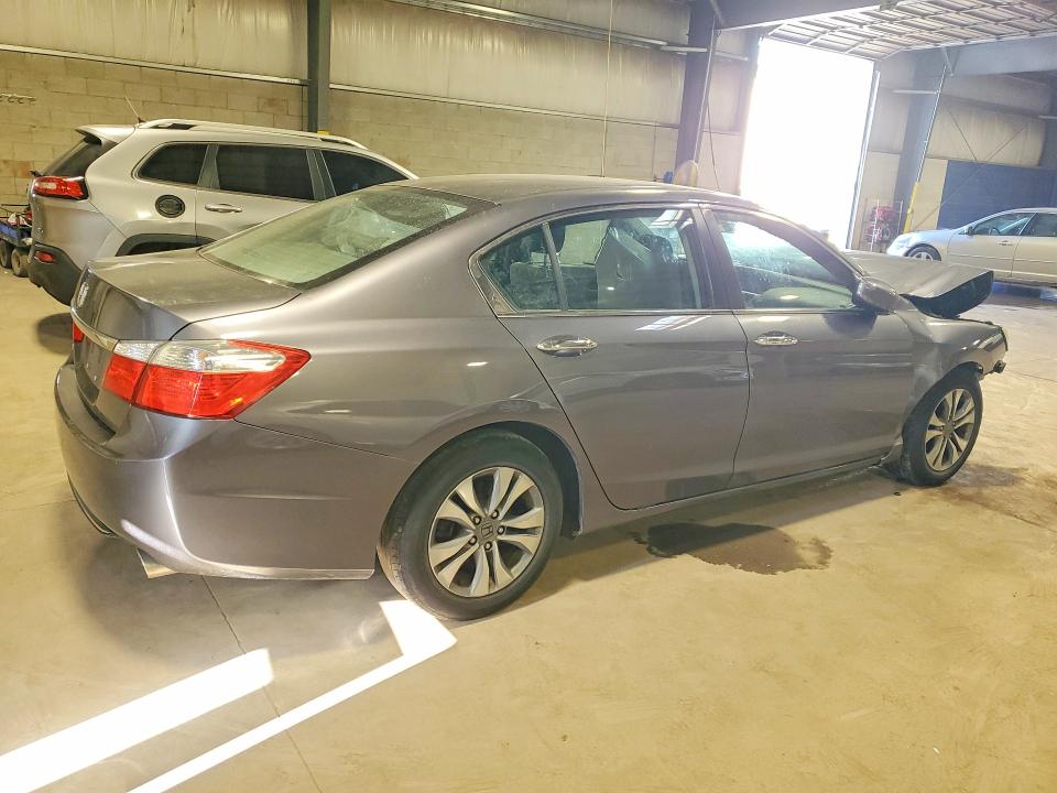 Продажа на аукционе авто 2015 Honda Accord, vin: 1HGCR2F33FA252605, номер лота: 60060806