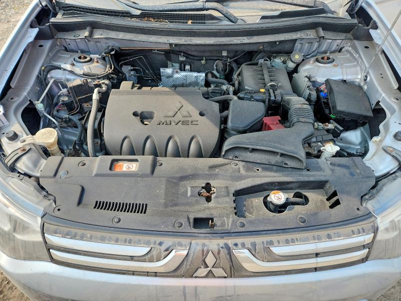 61045866 :رقم المزاد ، JA4AZ3A37EZ005794 vin ، 2014 Mitsubishi Outlander مزاد بيع