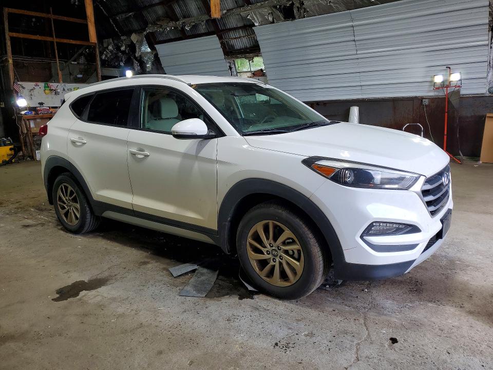 Продажа на аукционе авто 2017 Hyundai Tucson, vin: KM8J3CA23HU351255, номер лота: 63045326