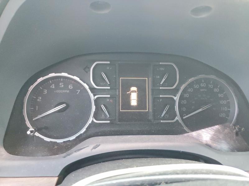 62388196 :رقم المزاد ، 5TFFY5F13JX229815 vin ، 2018 Toyota Tundra مزاد بيع