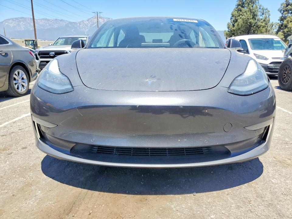 Продажа на аукционе авто 2018 Tesla Model 3, vin: 5YJ3E1EAXJF059176, номер лота: 59743876