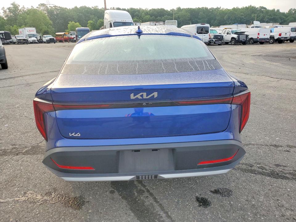 2026 Kia K4 მანქანა იყიდება აუქციონზე, vin: 3KPFT4DE1TE298097, აუქციონის ნომერი: 60854766