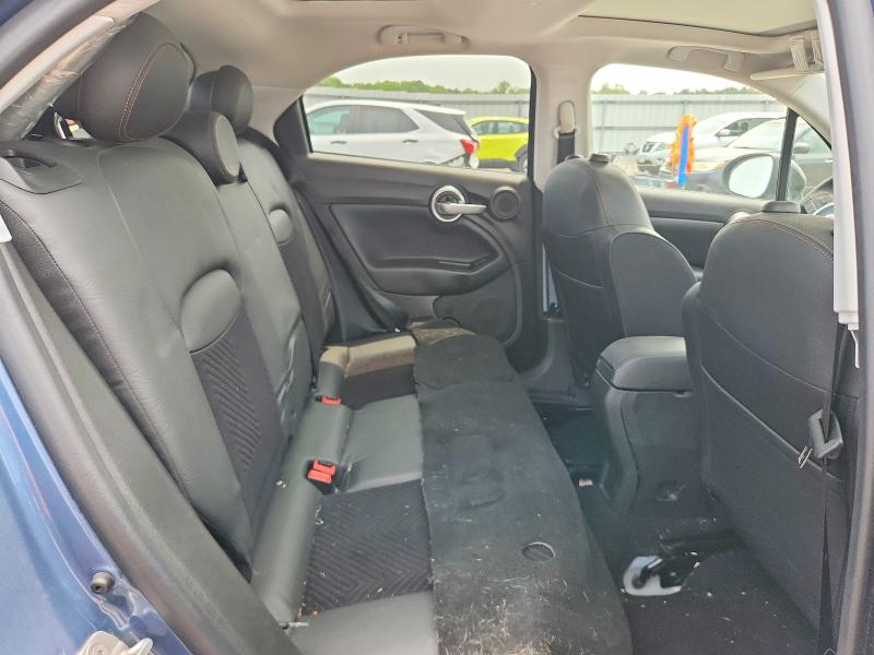 61423566 :رقم المزاد ، ZFBCFYCB2JP643341 vin ، 2018 Fiat 500x مزاد بيع