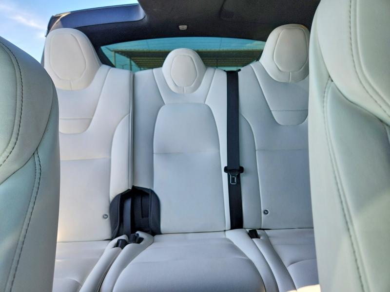 62472526 :رقم المزاد ، 5YJXCAE25HF065882 vin ، 2017 Tesla Model X مزاد بيع