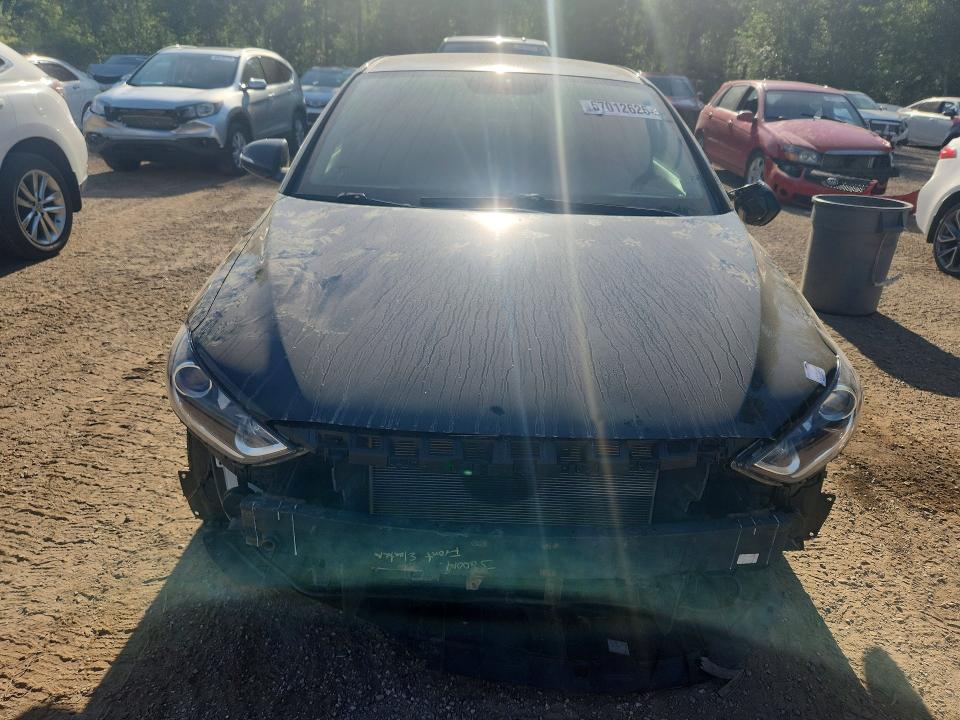 2017 Hyundai Elantra მანქანა იყიდება აუქციონზე, vin: KMHD84LF9HU187563, აუქციონის ნომერი: 57012626