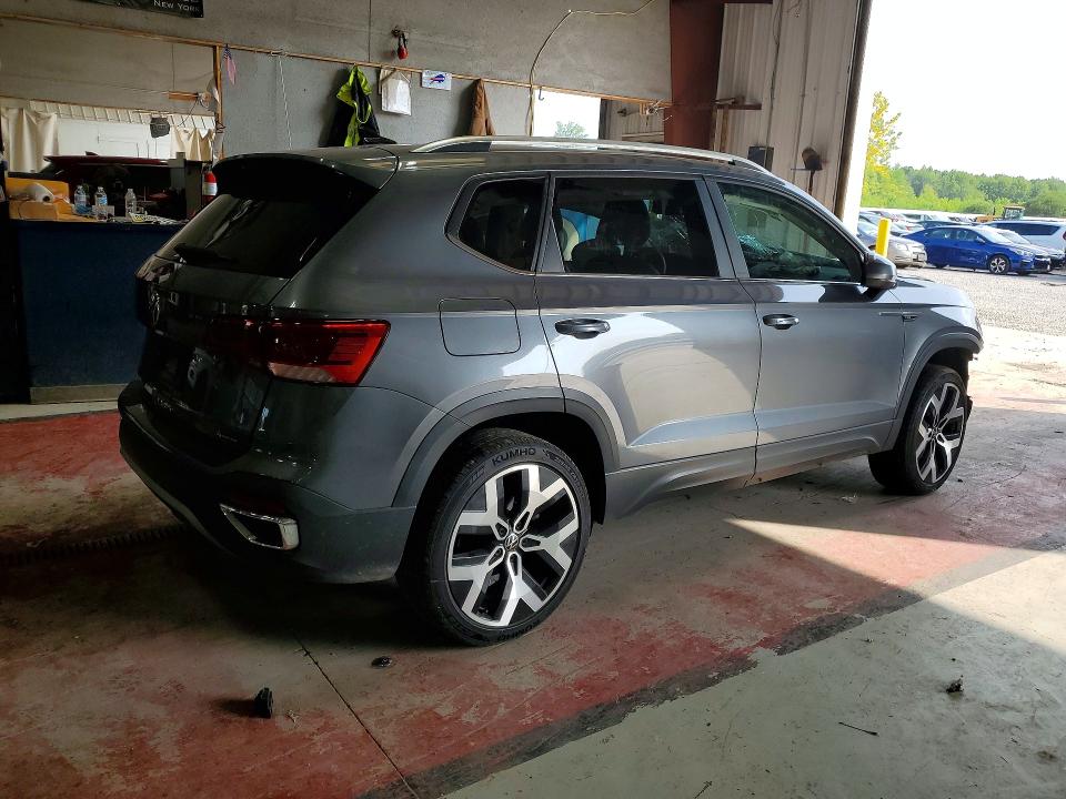 Auction sale of the 2022 Volkswagen Taos, vin: 3VVJX7B25NM020449, lot number: 59232156