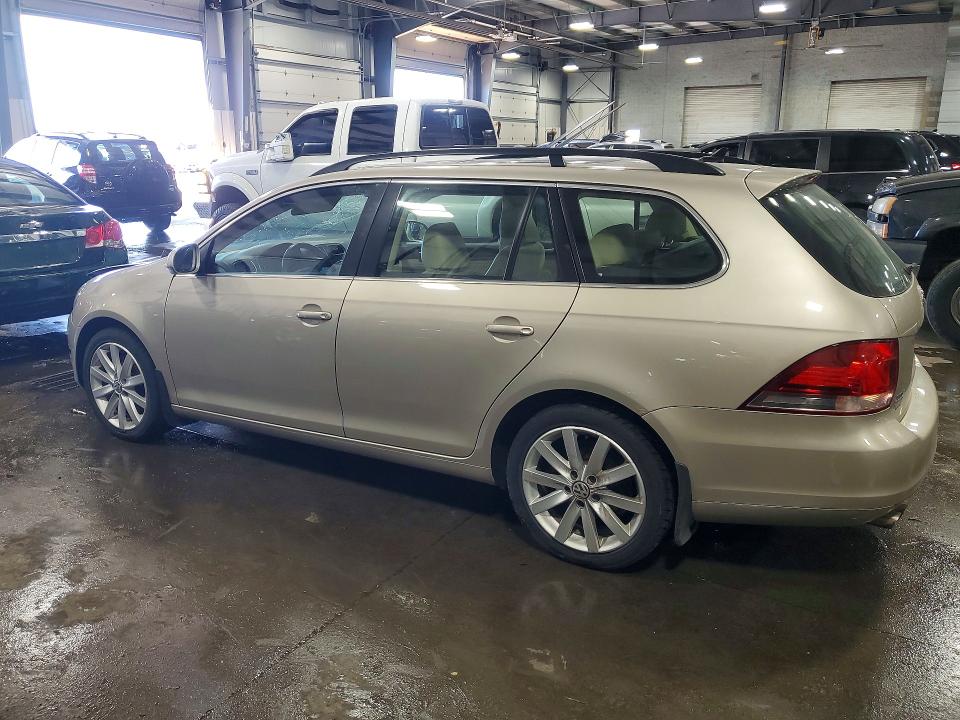 60869596 :رقم المزاد ، 3VWPL7AJ5DM643899 vin ، 2013 Volkswagen Jetta مزاد بيع