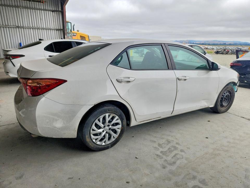 Продаж на аукціоні авто 2017 Toyota Corolla, vin: 5YFBURHE7HP635137, номер лоту: 59819156