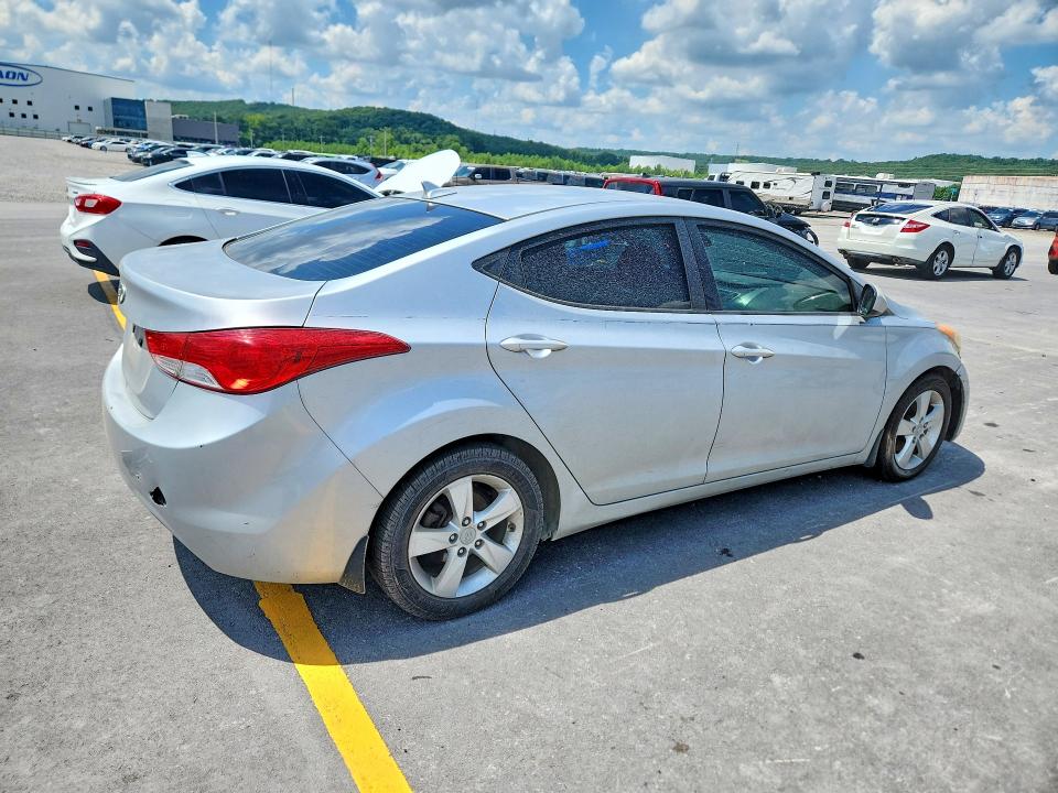 60620336 :رقم المزاد ، 5NPDH4AE7DH306665 vin ، 2013 Hyundai Elantra مزاد بيع