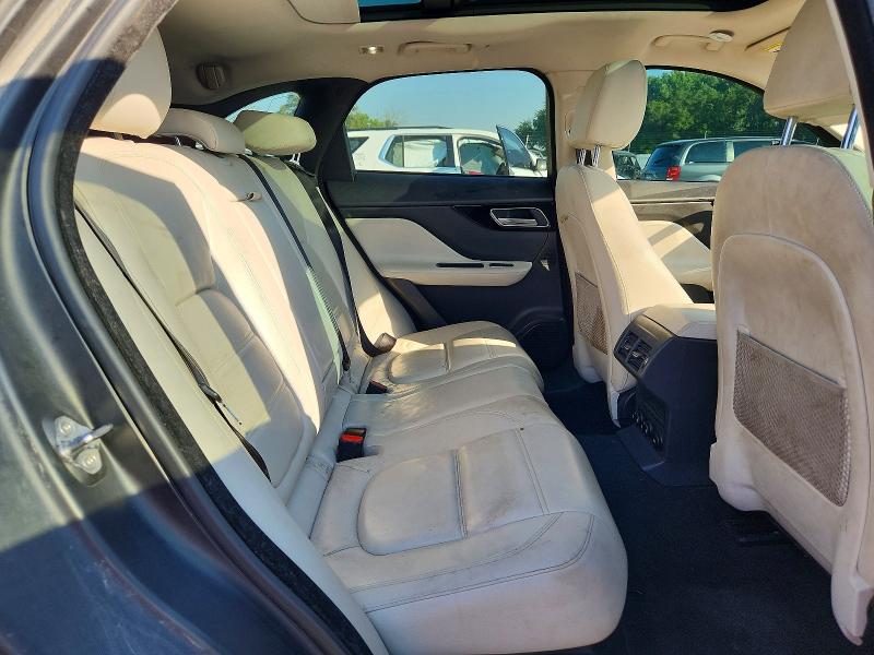 Продажа на аукционе авто 2017 Jaguar F-pace, vin: SADCK2BV4HA890041, номер лота: 58270336