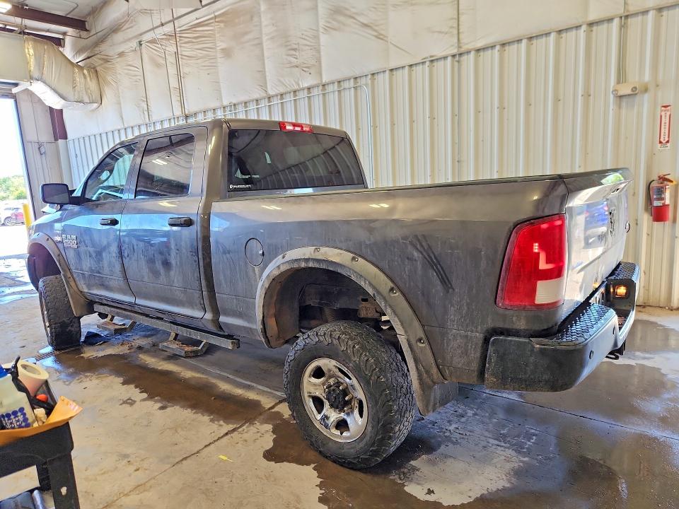 63070936 :رقم المزاد ، 3C6UR5CL2HG644852 vin ، 2017 Ram 2500 مزاد بيع